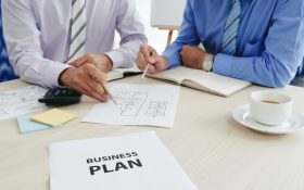 انواع برنامه کسب و کار چیست؟ مهم‌ترین نکات در مورد هر یک از انواع برنامه کسب و کار