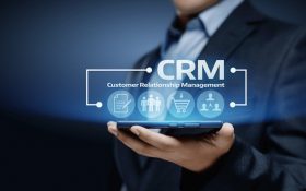 برای اجرای CRM در سازمان چه مراحلی باید طی شوند؟